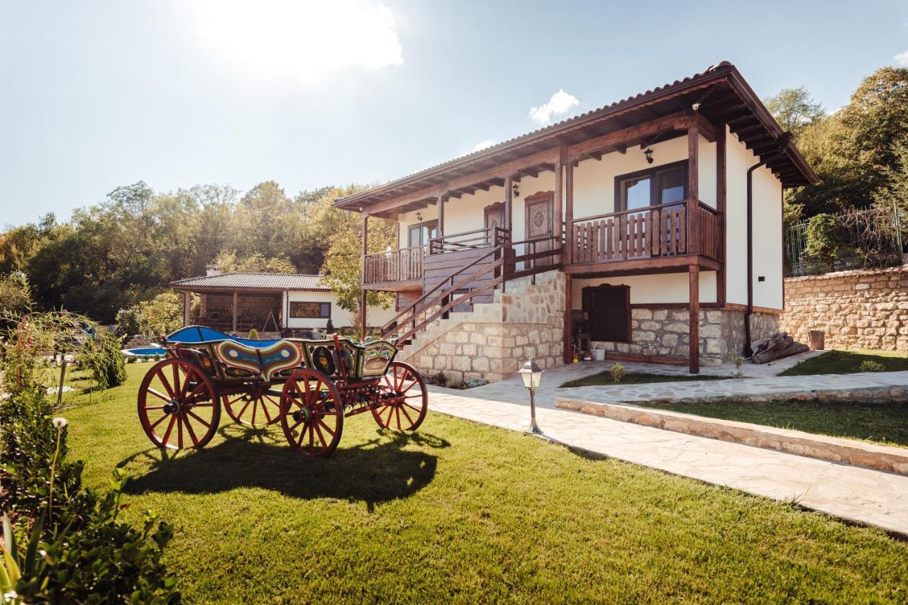 Guest House Hristova Kashta - Христова Къща Cherni Vrŭkh Zewnętrze zdjęcie