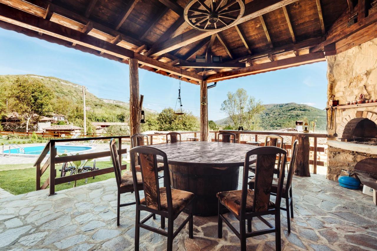 Guest House Hristova Kashta - Христова Къща Cherni Vrŭkh Zewnętrze zdjęcie