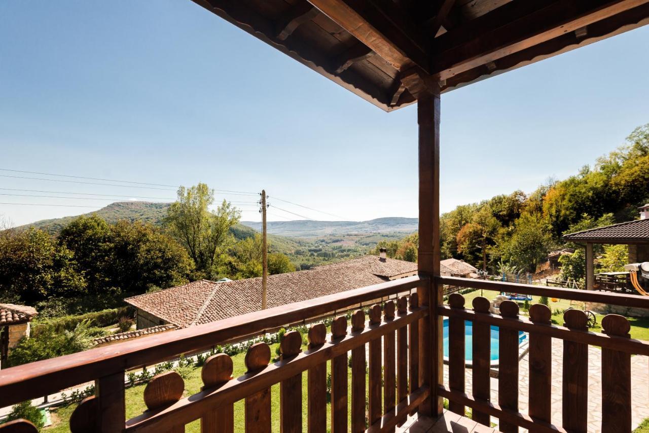 Guest House Hristova Kashta - Христова Къща Cherni Vrŭkh Zewnętrze zdjęcie